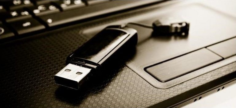 How to Mount USB Drives to a Windows Folder