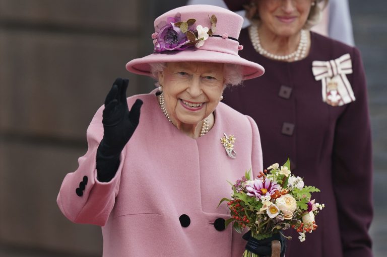 Queen Elizabeth II takes to an iPad to send her first Tweet