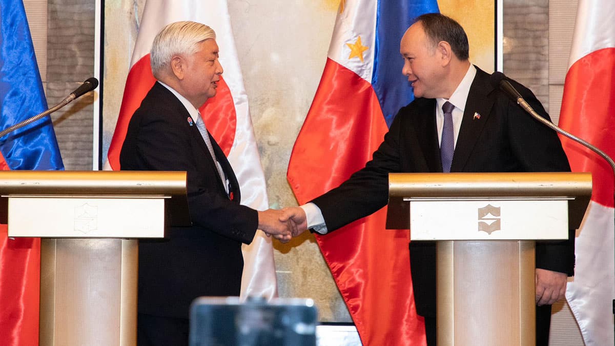 Japan and Philippines Strengthen Security Ties