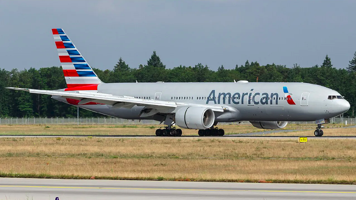 American Airlines Flight Diverts to Rome Following Bomb Threat, Escorted by Italian Fighter Jets