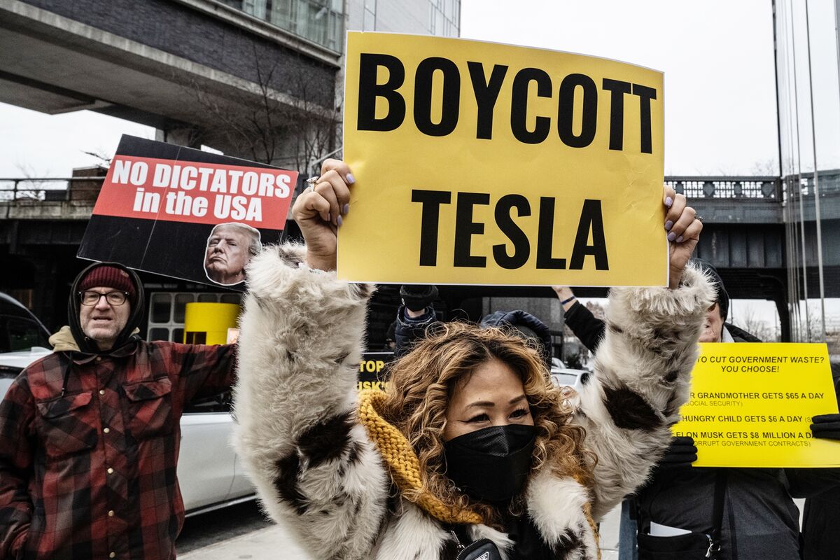 Tesla Protests Erupt Nationwide as Outrage Against Elon Musk Grows